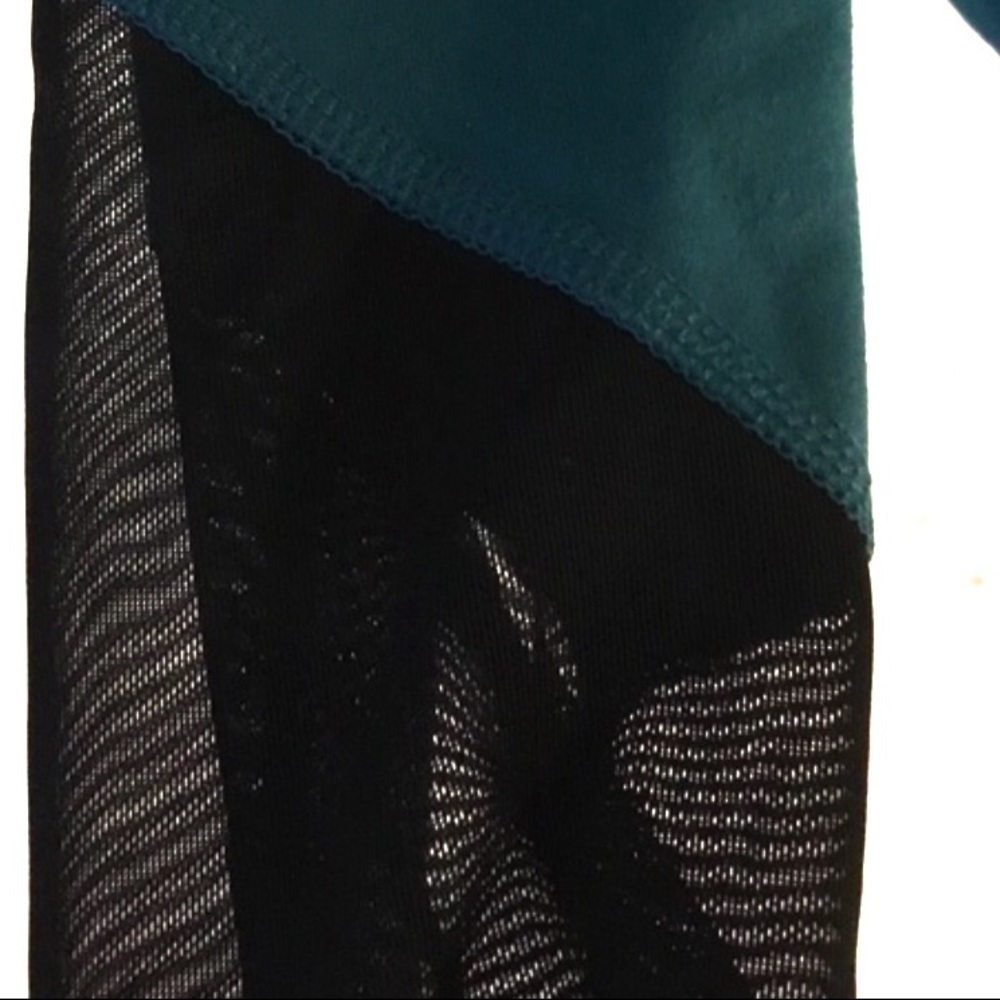 Yogalicious Women’s Mesh Panel Color Block Leggings - Picture 5 of 5